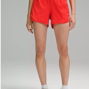 Hotty Hot High-Rise Lined Short 4", size 6 Tall